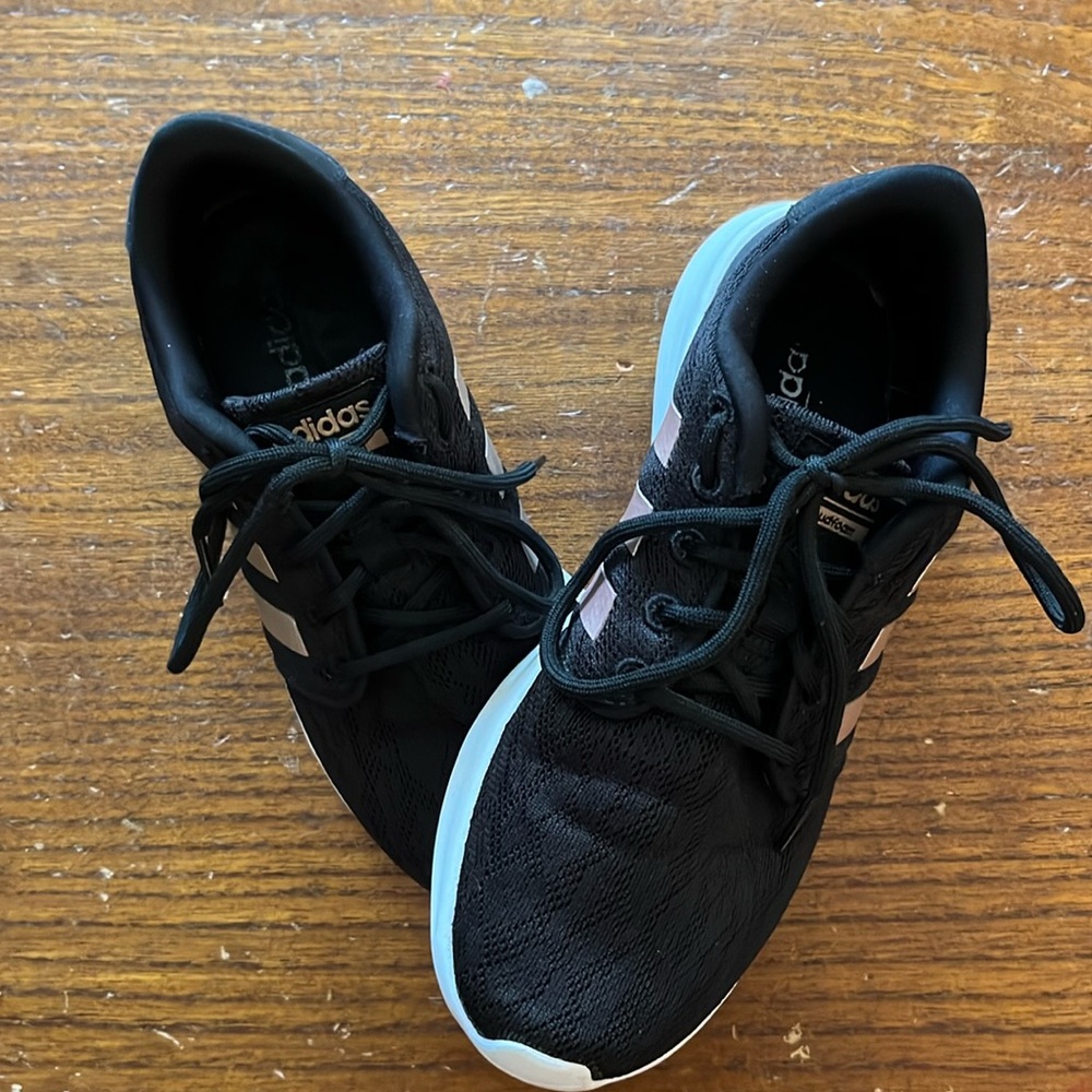 Adidas Cloudfoam Sneakers - size 5